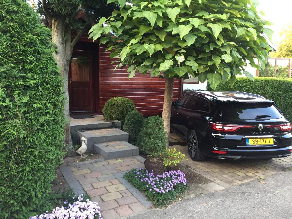 Veluwe Park Reewold Chalet Infinity Putten Bagian luar foto