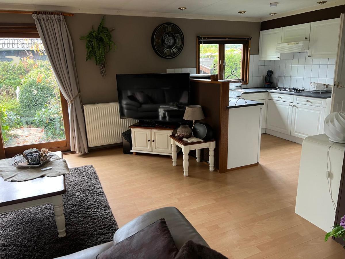 Veluwe Park Reewold Chalet Infinity Putten Bagian luar foto